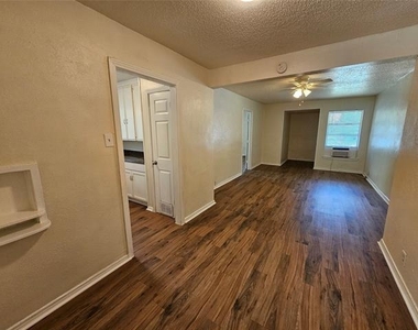 6540 Hollis Avenue - Photo Thumbnail 7