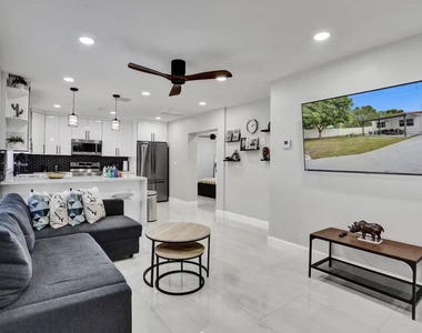 1701 Jefferson Street - Photo Thumbnail 3