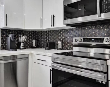 1701 Jefferson Street - Photo Thumbnail 8