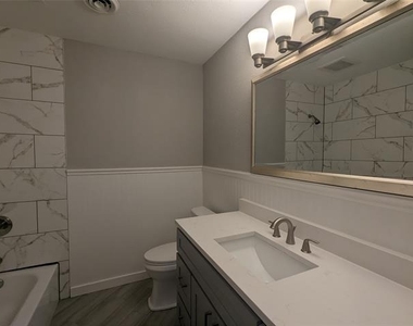 10008 Olmos Drive - Photo Thumbnail 5