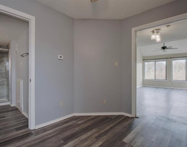 2301 Basil Drive - Photo Thumbnail 7