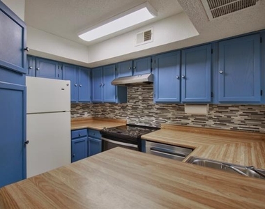 2301 Basil Drive - Photo Thumbnail 6