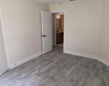 1117 Se Stewart Road - Photo Thumbnail 10