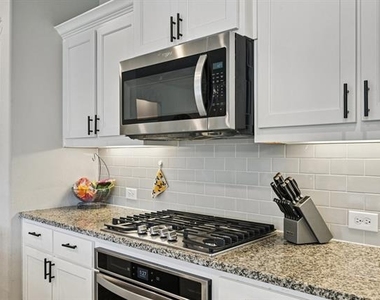312 Scenic Point Drive - Photo Thumbnail 36