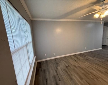 100 E Brown Street - Photo Thumbnail 3