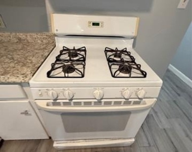 100 E Brown Street - Photo Thumbnail 8
