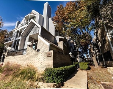 3033 San Jacinto Street - Photo Thumbnail 18