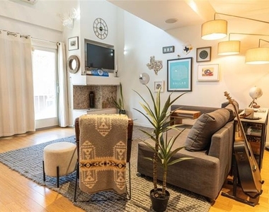 3033 San Jacinto Street - Photo Thumbnail 1
