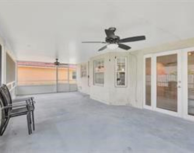 2410 Nw 137th Terrace - Photo Thumbnail 23