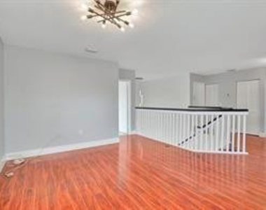 2410 Nw 137th Terrace - Photo Thumbnail 14