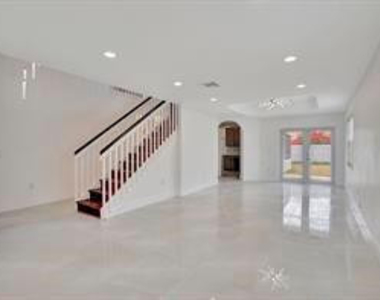 2410 Nw 137th Terrace - Photo Thumbnail 3