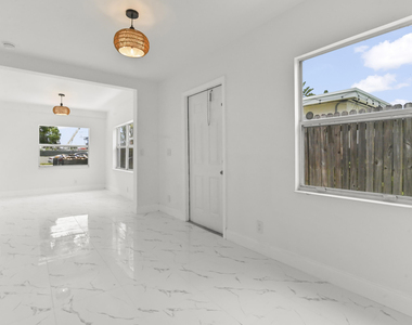 515 Putnam Road - Photo Thumbnail 6