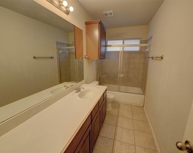 4005 Penny Royal Drive - Photo Thumbnail 26