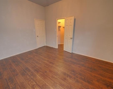 4005 Penny Royal Drive - Photo Thumbnail 22