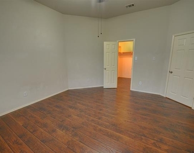 4005 Penny Royal Drive - Photo Thumbnail 24