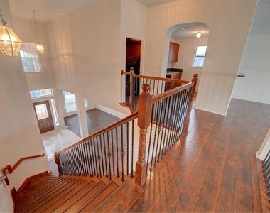 4005 Penny Royal Drive - Photo Thumbnail 3