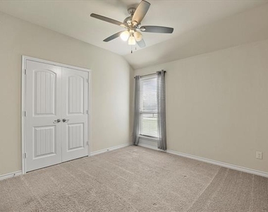 1409 Hidden Creek Drive - Photo Thumbnail 22