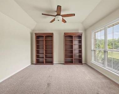1409 Hidden Creek Drive - Photo Thumbnail 7