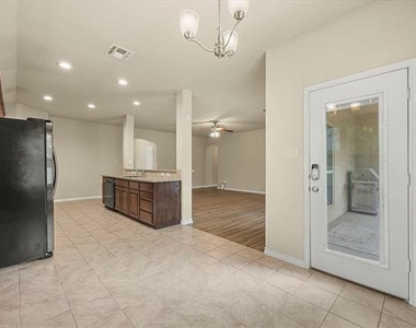 1409 Hidden Creek Drive - Photo Thumbnail 15