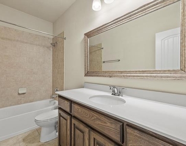 1409 Hidden Creek Drive - Photo Thumbnail 21