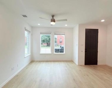 5328 Springlake Parkway - Photo Thumbnail 4