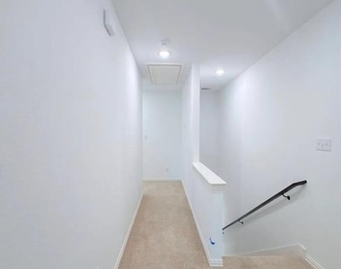 5328 Springlake Parkway - Photo Thumbnail 12