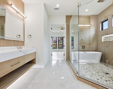 3135 Walnut Hill Lane - Photo Thumbnail 20