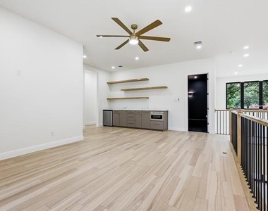 3135 Walnut Hill Lane - Photo Thumbnail 27