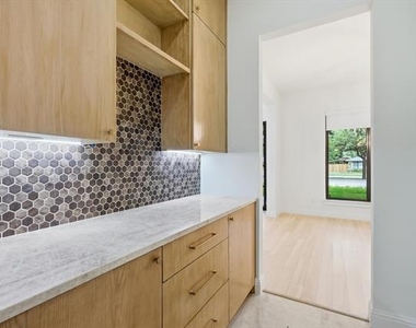 3135 Walnut Hill Lane - Photo Thumbnail 14