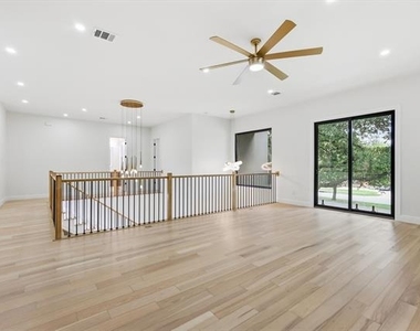 3135 Walnut Hill Lane - Photo Thumbnail 25
