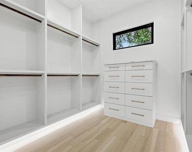 3135 Walnut Hill Lane - Photo Thumbnail 22