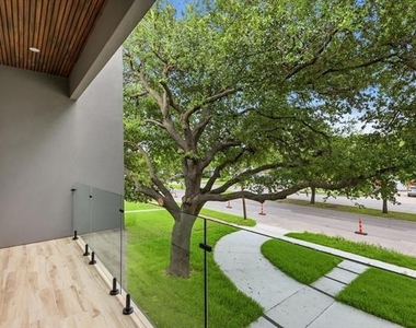 3135 Walnut Hill Lane - Photo Thumbnail 28