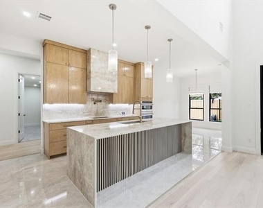 3135 Walnut Hill Lane - Photo Thumbnail 11