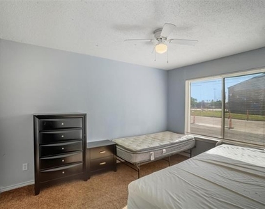 150 S Main Street - Photo Thumbnail 14