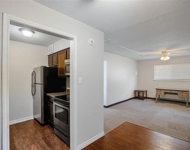 150 S Main Street - Photo Thumbnail 5