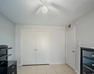 150 S Main Street - Photo Thumbnail 22
