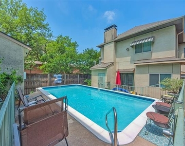 5701 Gaston Avenue - Photo Thumbnail 5
