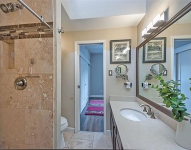 5701 Gaston Avenue - Photo Thumbnail 28