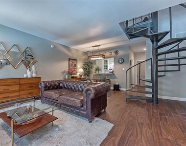 5701 Gaston Avenue - Photo Thumbnail 8