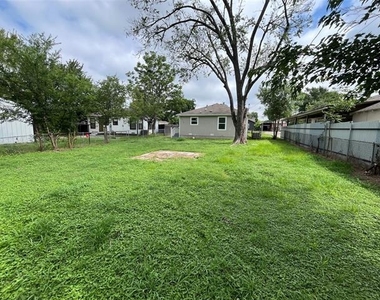 8438 Maddox Street - Photo Thumbnail 16
