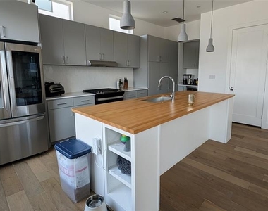 236 Melba Street - Photo Thumbnail 11
