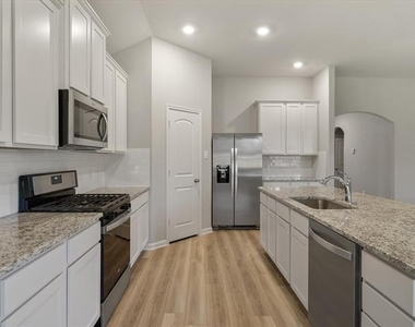 2113 Erlinda Drive - Photo Thumbnail 6