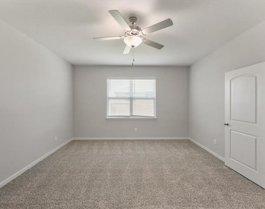 2113 Erlinda Drive - Photo Thumbnail 15
