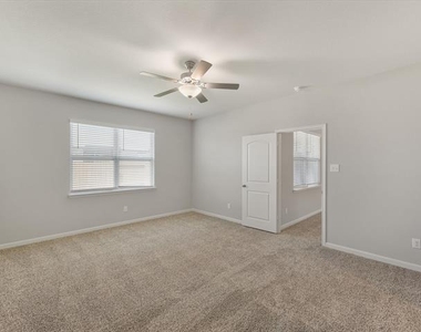 2113 Erlinda Drive - Photo Thumbnail 16