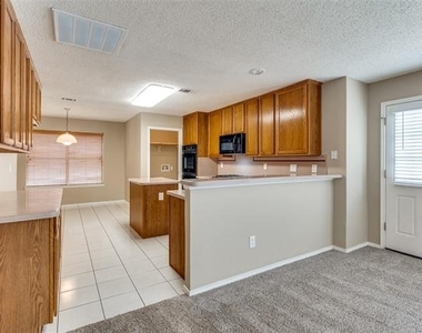 4436 Cordova Lane - Photo Thumbnail 14
