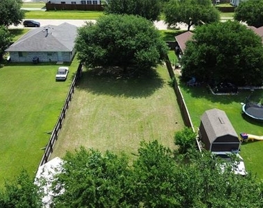 515 Haymarket Drive - Photo Thumbnail 12