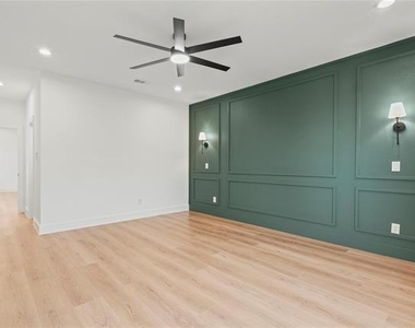 3523 S Harwood Street - Photo Thumbnail 14