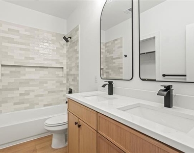 3523 S Harwood Street - Photo Thumbnail 17