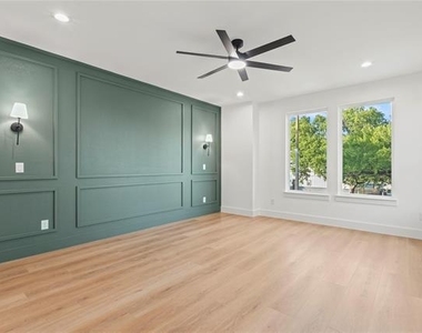 3523 S Harwood Street - Photo Thumbnail 13