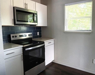 242 Autumn Wood Trail - Photo Thumbnail 12